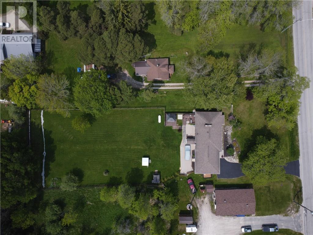 15 Gore Street, Gore Bay, Ontario  P0P 1H0 - Photo 5 - 2125093