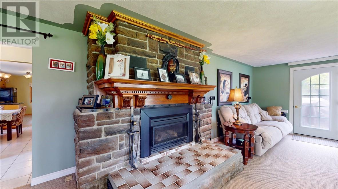 15 Gore Street, Gore Bay, Ontario  P0P 1H0 - Photo 60 - 2125093