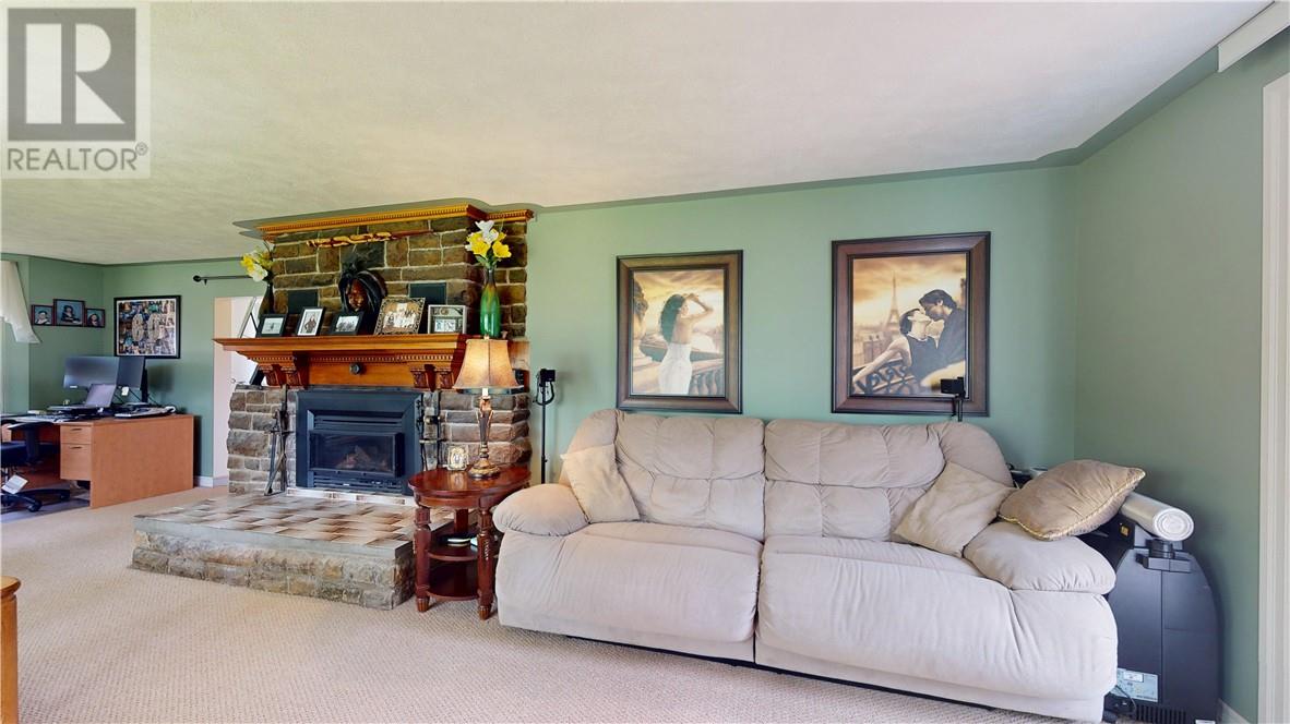 15 Gore Street, Gore Bay, Ontario  P0P 1H0 - Photo 66 - 2125093