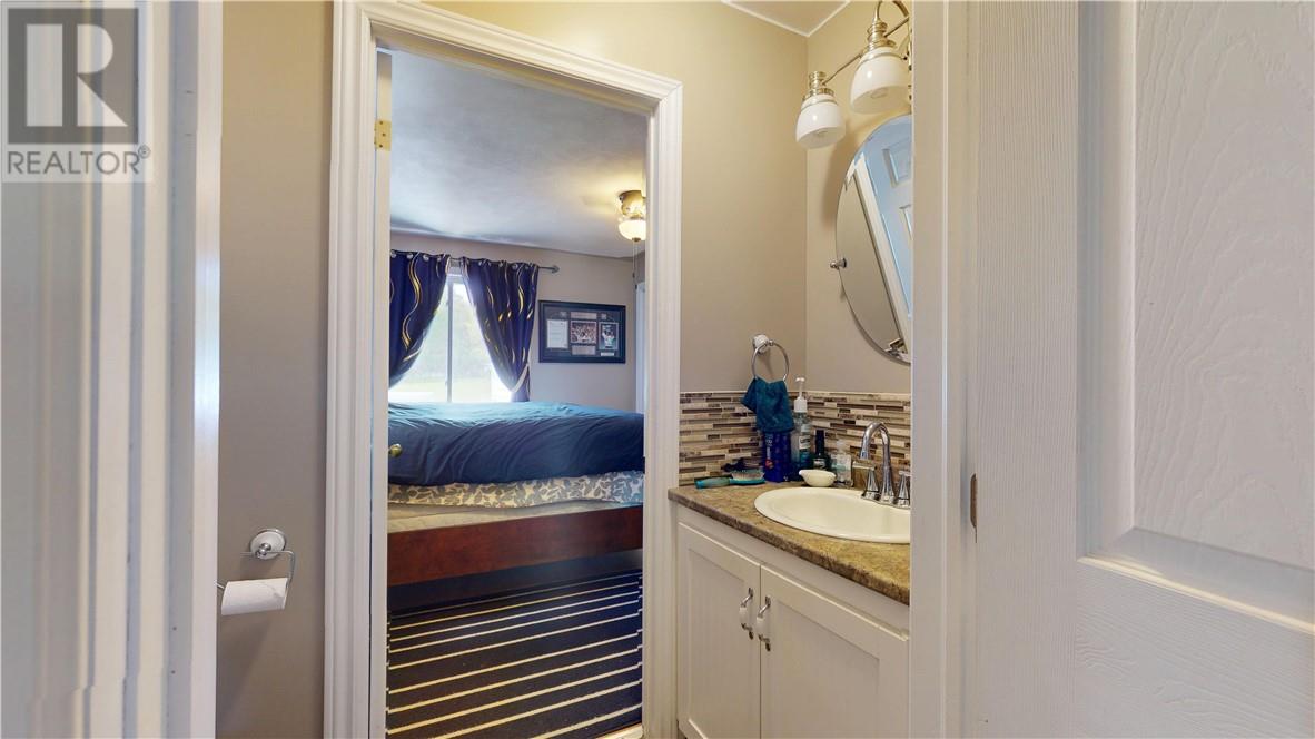 15 Gore Street, Gore Bay, Ontario  P0P 1H0 - Photo 73 - 2125093