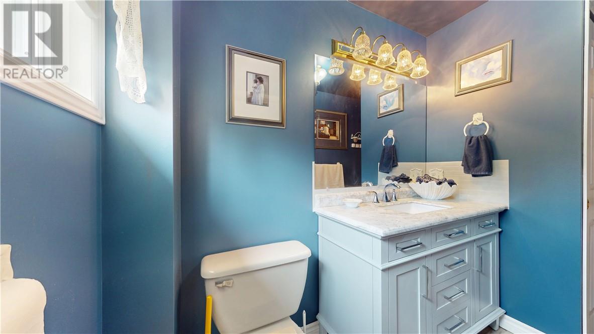 15 Gore Street, Gore Bay, Ontario  P0P 1H0 - Photo 79 - 2125093