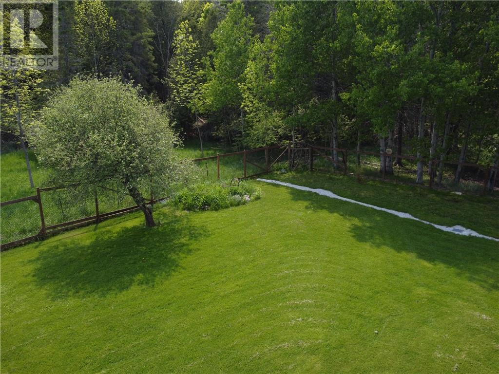 15 Gore Street, Gore Bay, Ontario  P0P 1H0 - Photo 9 - 2125093