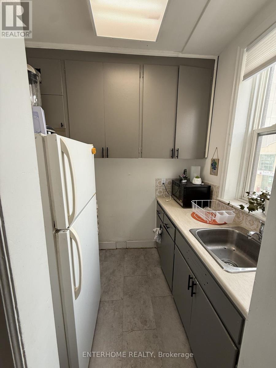 2 - 51 Queen Street East Street, Brampton, Ontario  L6W 3P1 - Photo 2 - W12772892