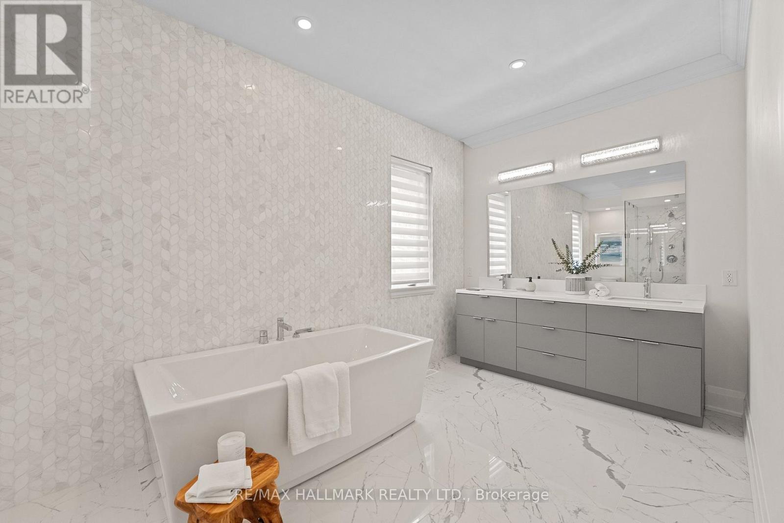 129 High Street W, Mississauga, Ontario  L5H 1K4 - Photo 24 - W12772930