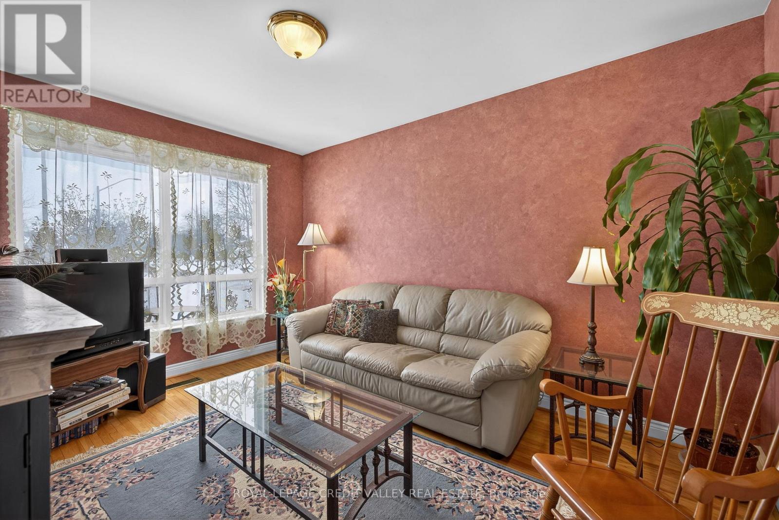 2305 Delkus Crescent, Mississauga, Ontario  L5A 1K8 - Photo 11 - W12772988