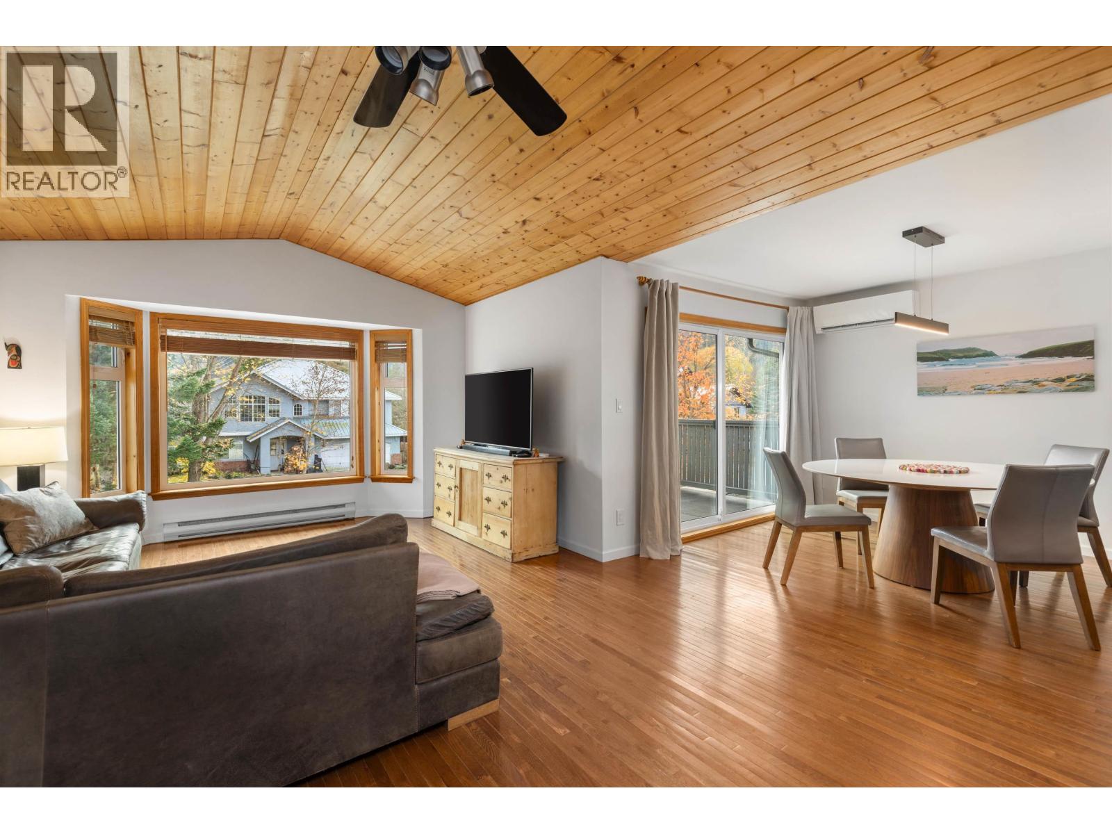 1469 Olive Street, Pemberton, British Columbia  V0N 2L0 - Photo 9 - R3067735