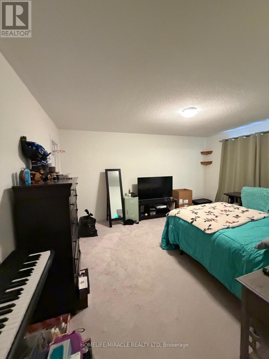 66 Oakmont Drive, Loyalist, Ontario  K0H 1G0 - Photo 21 - X12772950