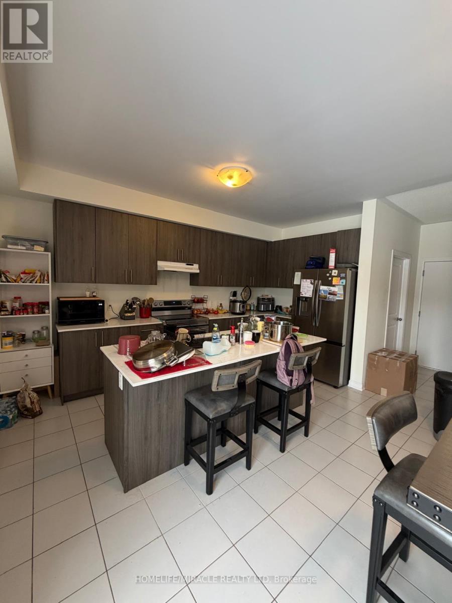 66 Oakmont Drive, Loyalist, Ontario  K0H 1G0 - Photo 8 - X12772950