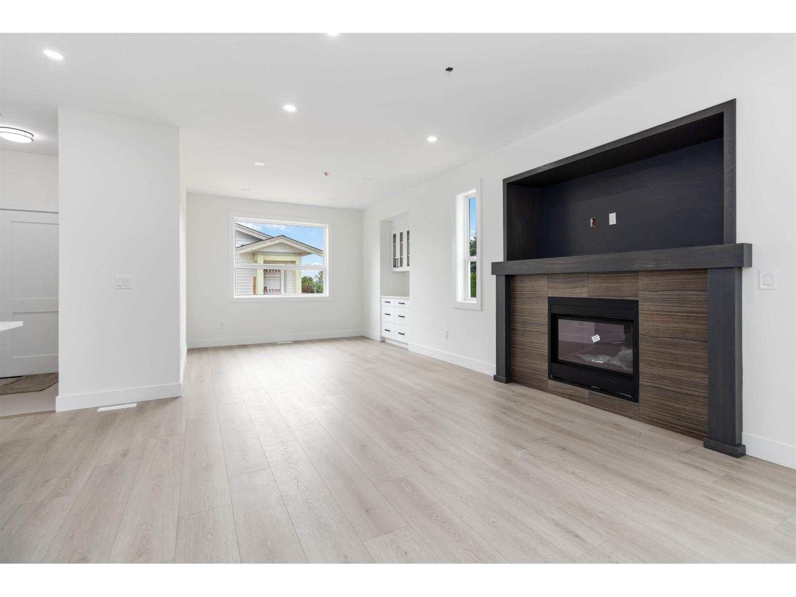 32666 3rd Avenue, Mission, British Columbia  V2V 1T9 - Photo 3 - R3087592