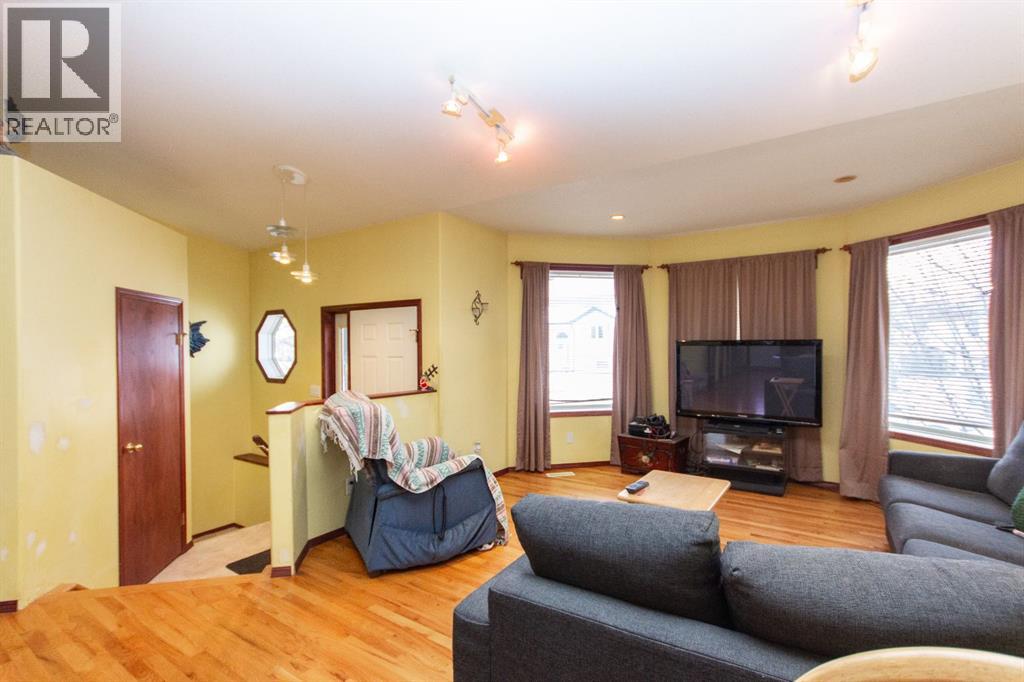 66 Stanford Boulevard, Blackfalds, Alberta  T0M 0J0 - Photo 3 - A2270843