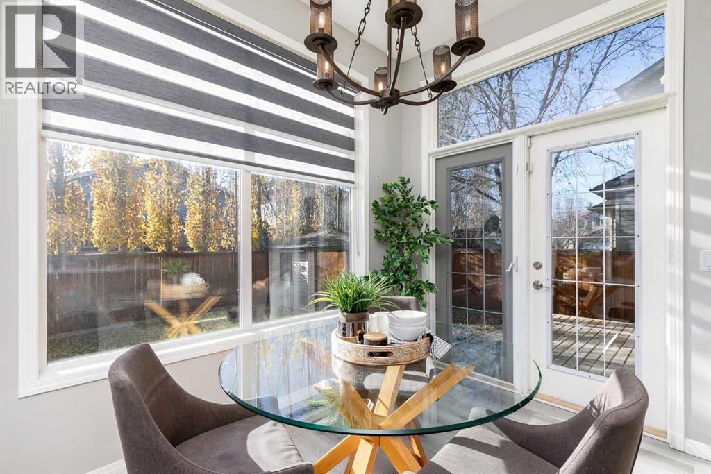 208 Fairways Bay Nw, Airdrie, Alberta  T4B 2P5 - Photo 13 - A2282573