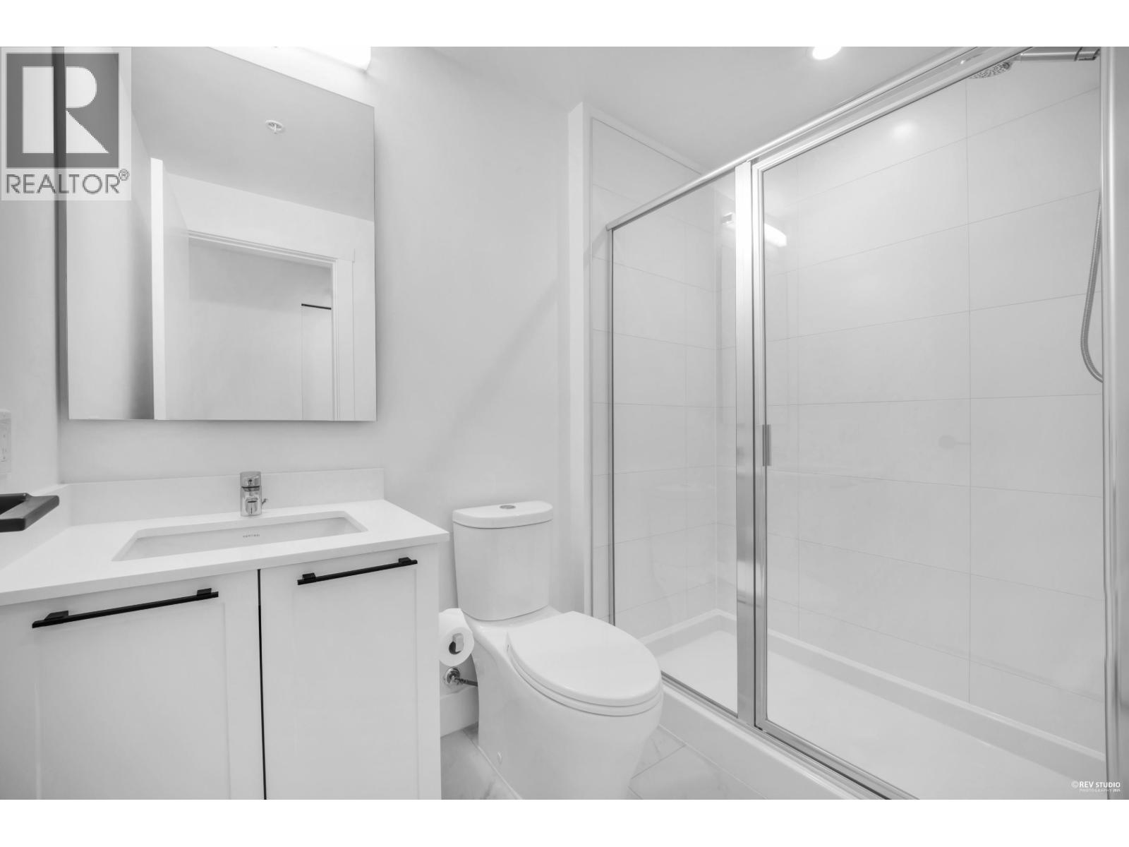 Listing Picture 14 of 31 : 802 8750 UNIVERSITY CRESCENT, Burnaby / 本拿比 - 魯藝地產 Yvonne Lu Group - MLS Medallion Club Member