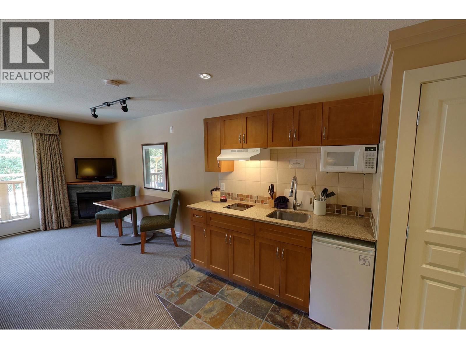 114 1490 Highway 99 Highway, Pemberton, British Columbia  V0N 2L1 - Photo 5 - R3023152