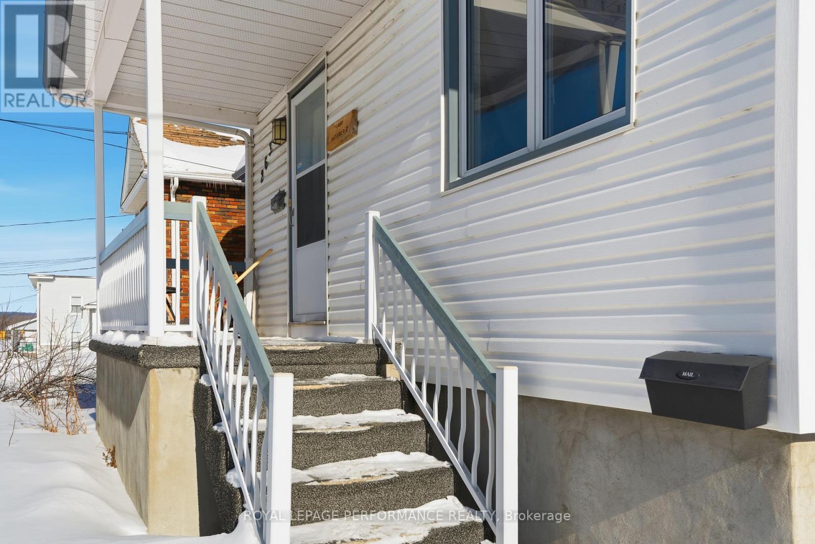 263 Cameron Street, Hawkesbury, Ontario  K6A 2B3 - Photo 3 - X12773044