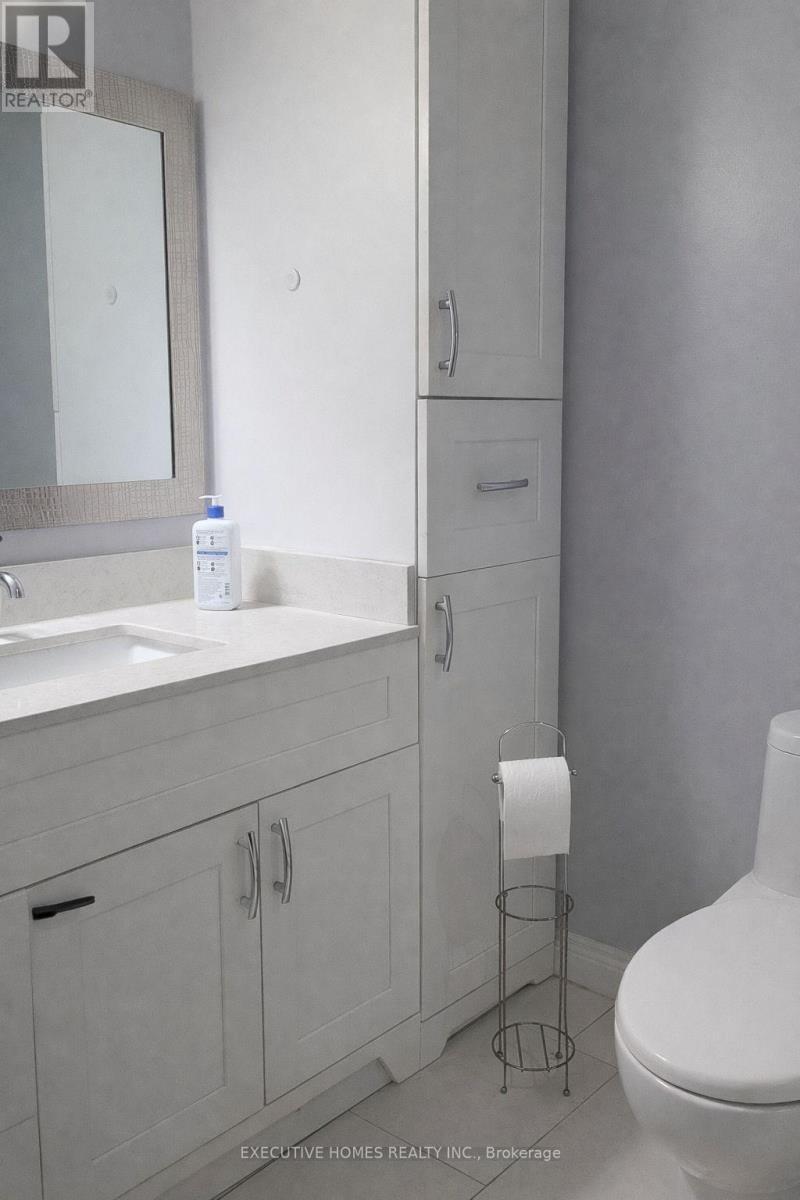 6 Manderley Pl Place, Brampton, Ontario  L6S 2S6 - Photo 14 - W12689512