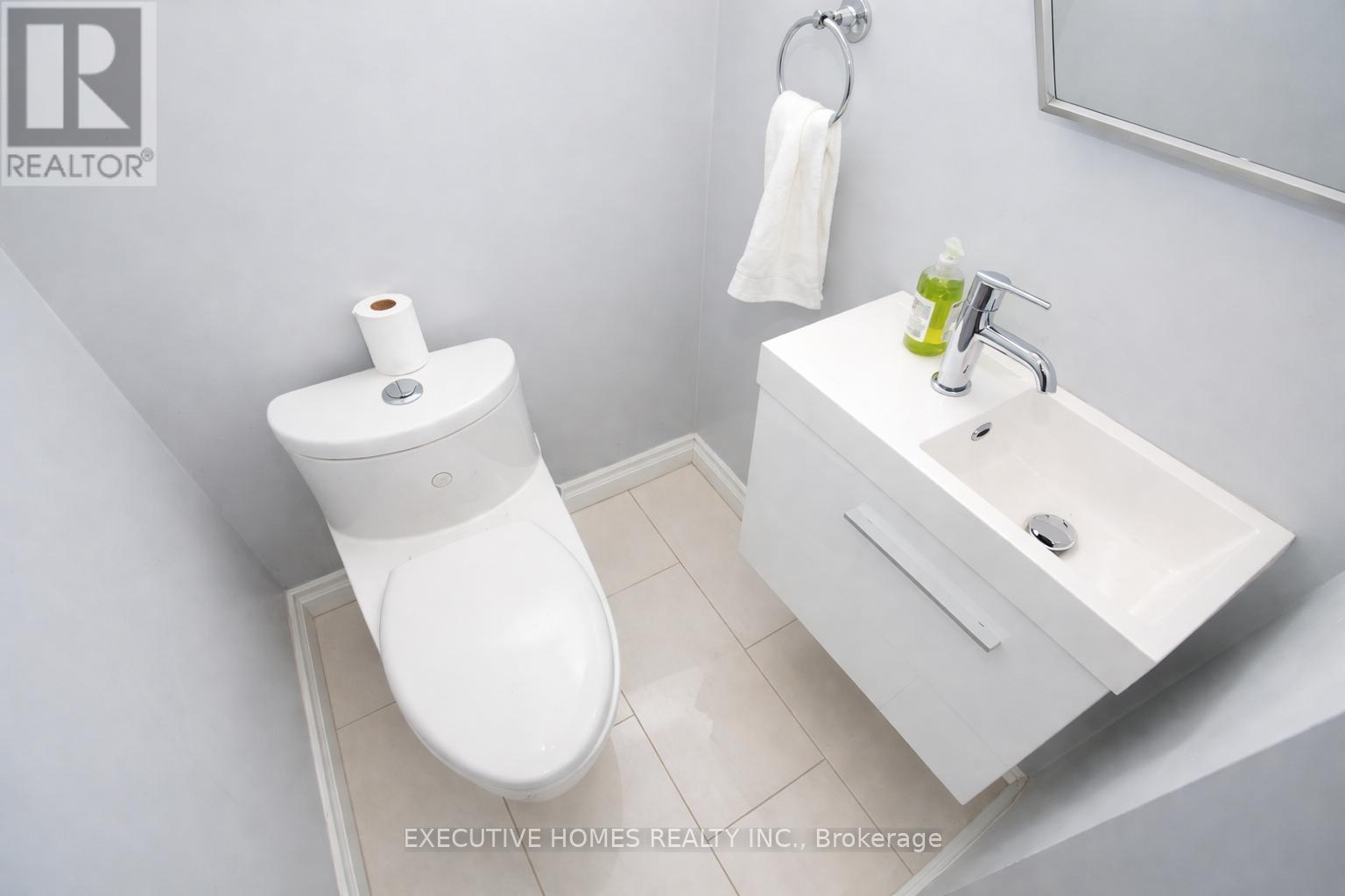 6 Manderley Pl Place, Brampton, Ontario  L6S 2S6 - Photo 15 - W12689512