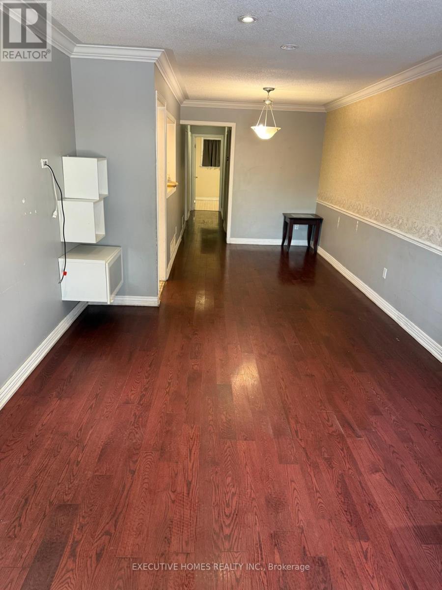 6 Manderley Pl Place, Brampton, Ontario  L6S 2S6 - Photo 19 - W12689512