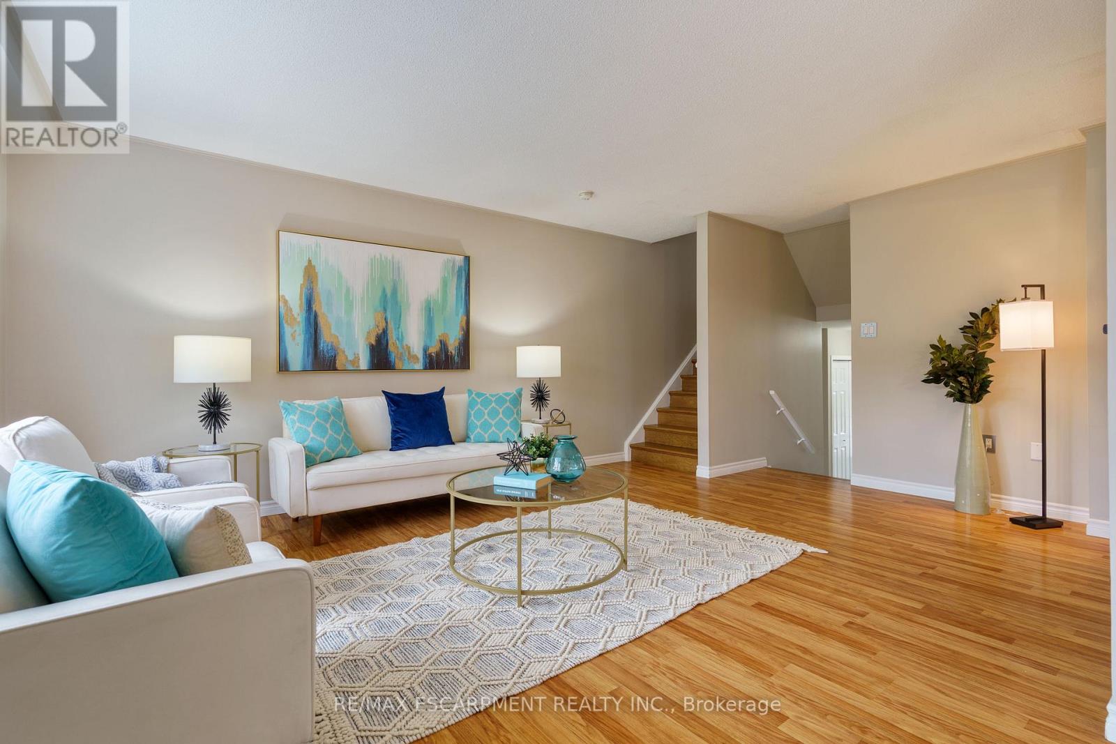 85 Chelsea Crescent, Hamilton, Ontario  L8E 5R8 - Photo 7 - X12655624