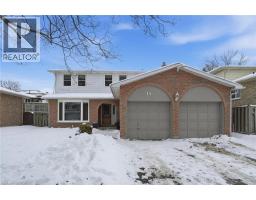 17 STRAWBERRY Lane, Brantford, Ontario