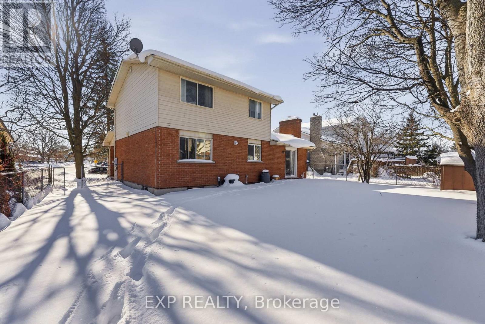 27 Morris Drive, Belleville (Belleville Ward), Ontario  K8P 5B3 - Photo 19 - X12773092