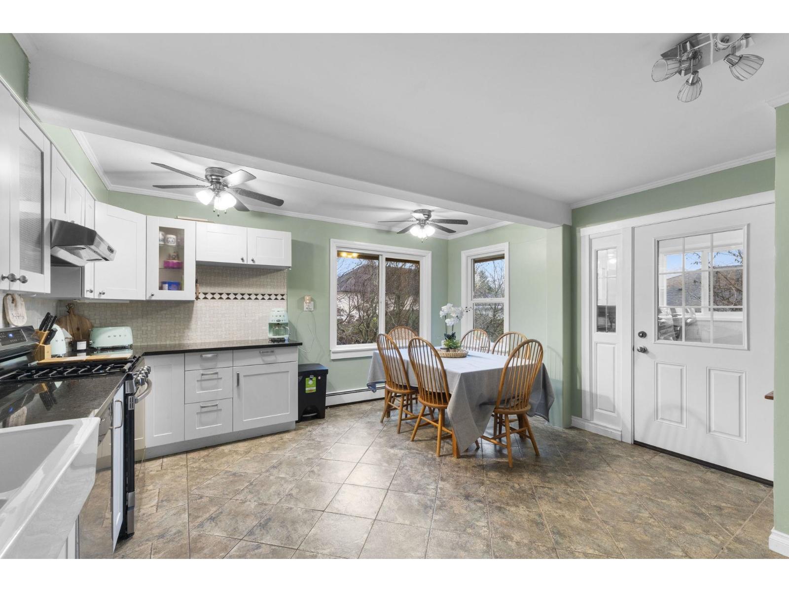 46307 Riverside Drive, Chilliwack Proper East, Chilliwack, British Columbia  V2P 3L2 - Photo 9 - R3087975