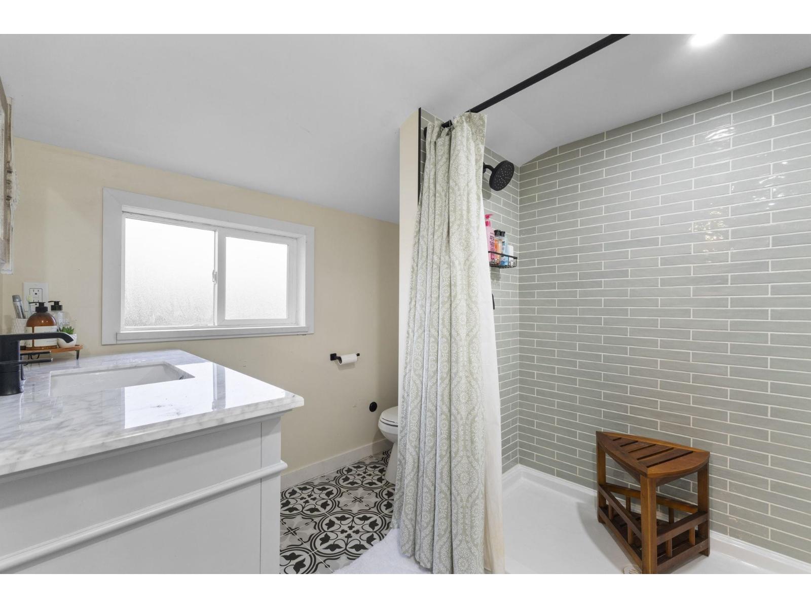 46307 Riverside Drive, Chilliwack Proper East, Chilliwack, British Columbia  V2P 3L2 - Photo 23 - R3087975