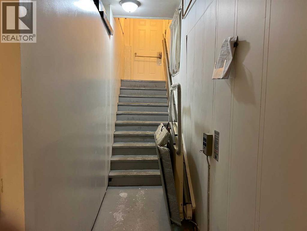 4702 50 Avenue, Camrose, Alberta  T4V 0R8 - Photo 25 - A2279632