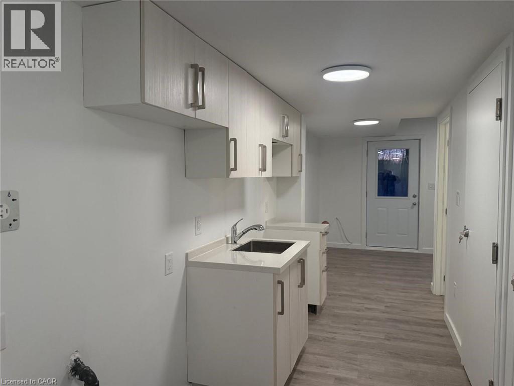 133 Highriver Trail Unit# Lower, Welland, Ontario  L3C 0H6 - Photo 3 - 40803220