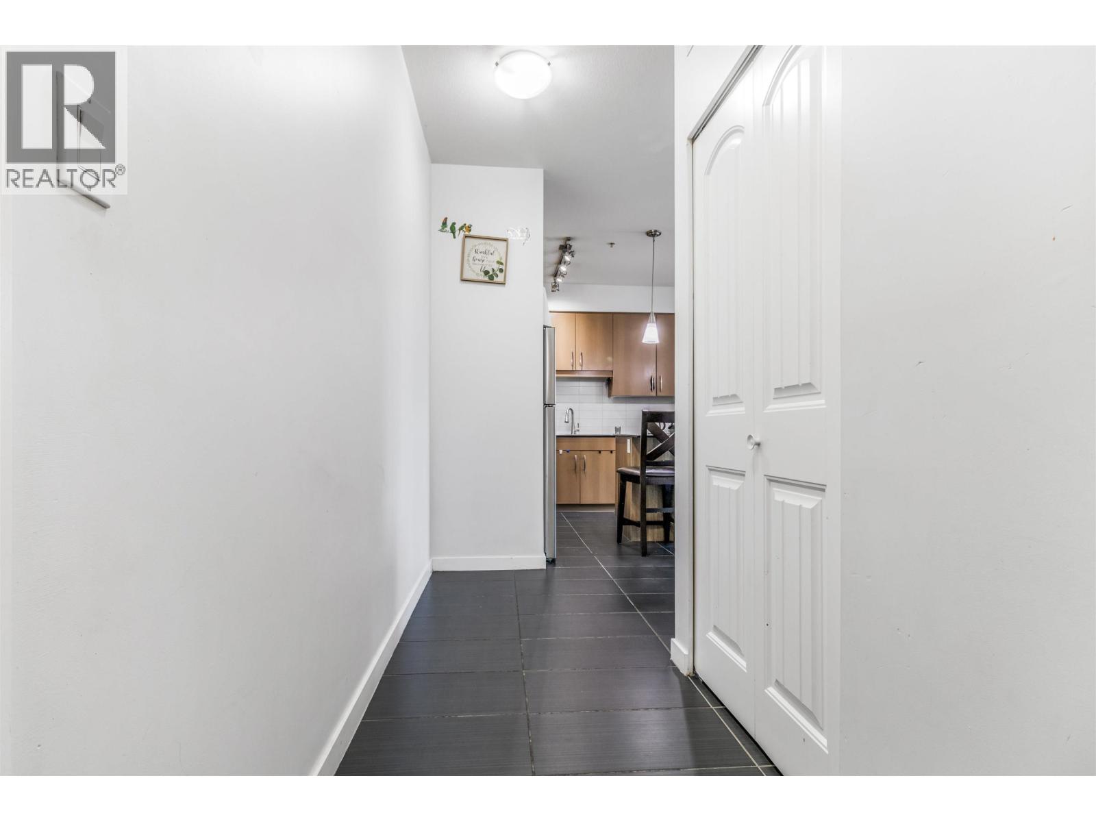 306 22290 North Avenue, Maple Ridge, British Columbia  V2X 8Z8 - Photo 10 - R3087472