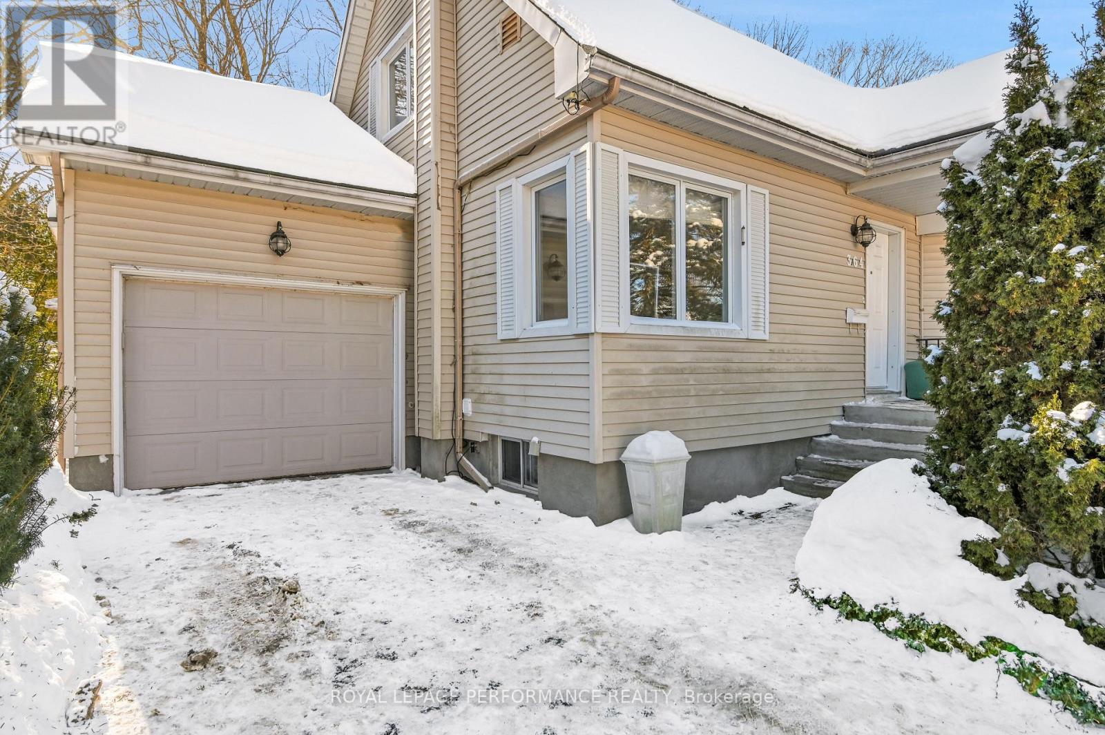 364 Cunningham Avenue, Ottawa, Ontario  K1H 6B4 - Photo 2 - X12773026