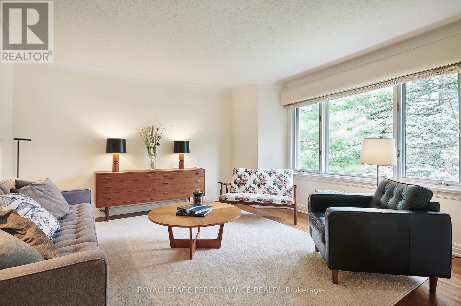 364 Cunningham Avenue, Ottawa, Ontario  K1H 6B4 - Photo 5 - X12773026