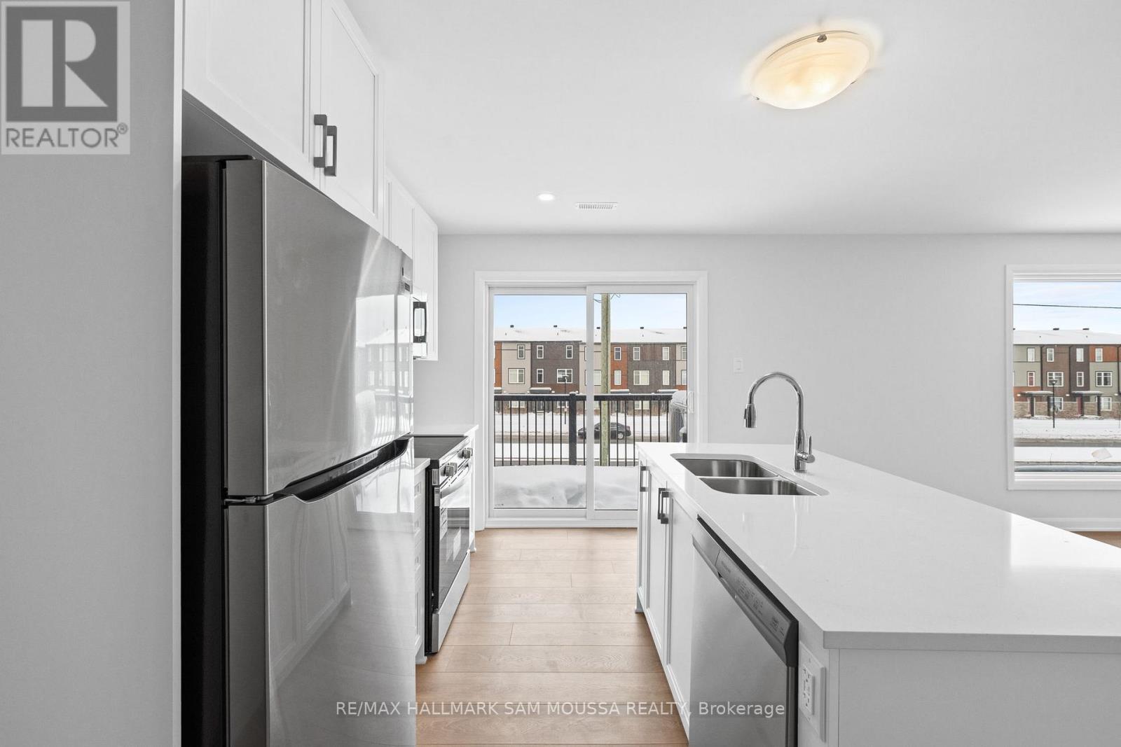 1227 Creekway Private, Ottawa, Ontario  K2T 0S8 - Photo 16 - X12773136