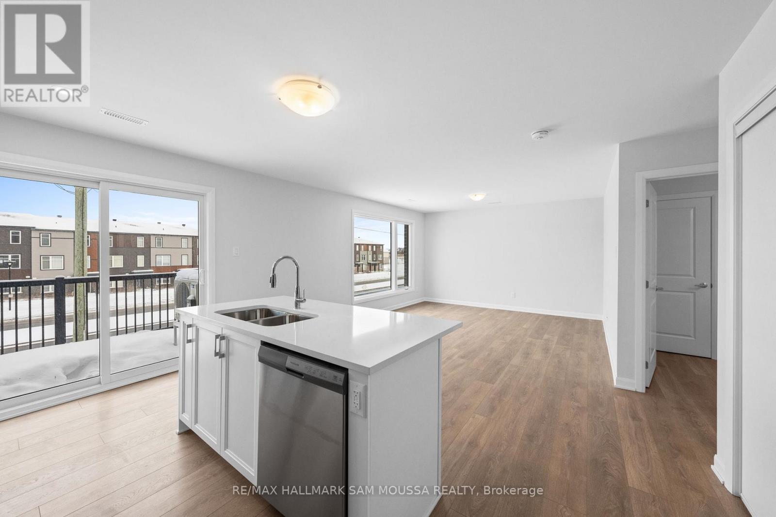 1227 Creekway Private, Ottawa, Ontario  K2T 0S8 - Photo 17 - X12773136