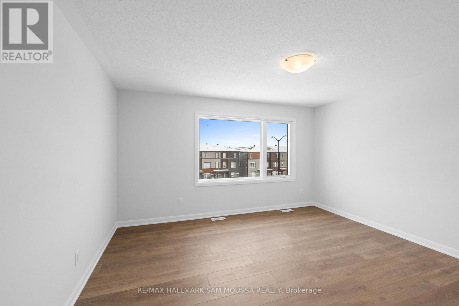 1227 Creekway Private, Ottawa, Ontario  K2T 0S8 - Photo 24 - X12773136