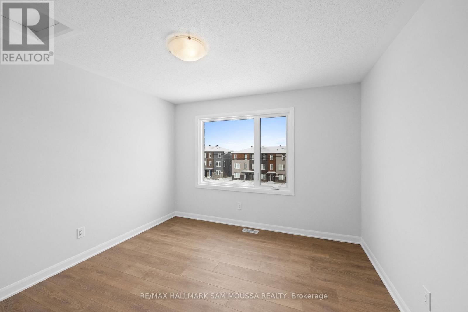 1227 Creekway Private, Ottawa, Ontario  K2T 0S8 - Photo 28 - X12773136