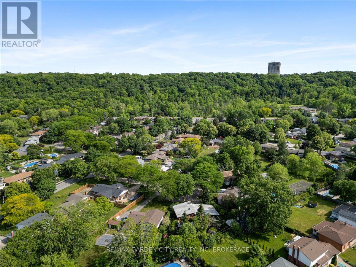 7 Glenayr Place, St. Catharines (Glendale/glenridge), Ontario  L2T 2A2 - Photo 45 - X12773062