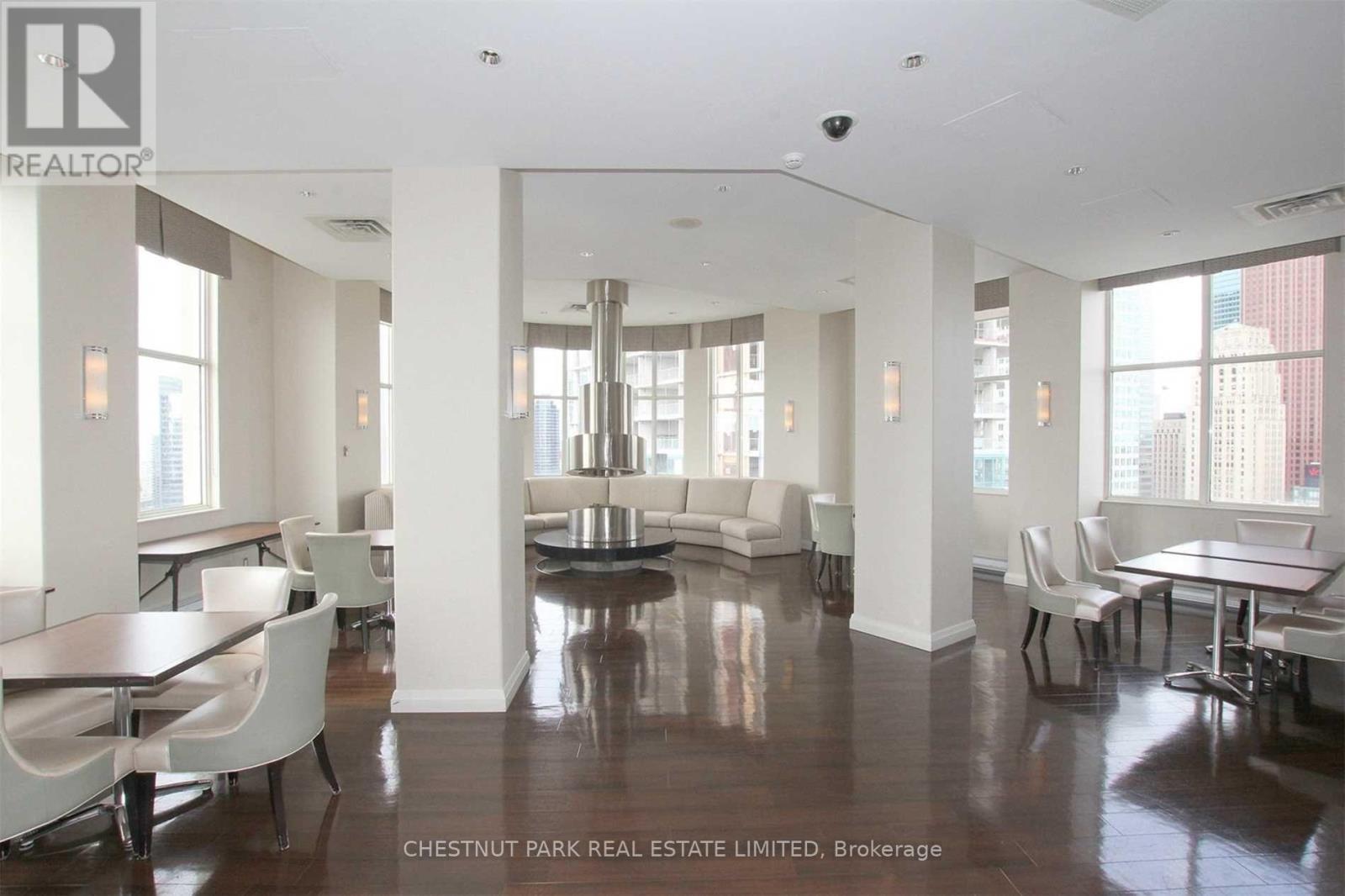 2107 - 25 The Esplanade, Toronto, Ontario  M5E 1W5 - Photo 11 - C12740092