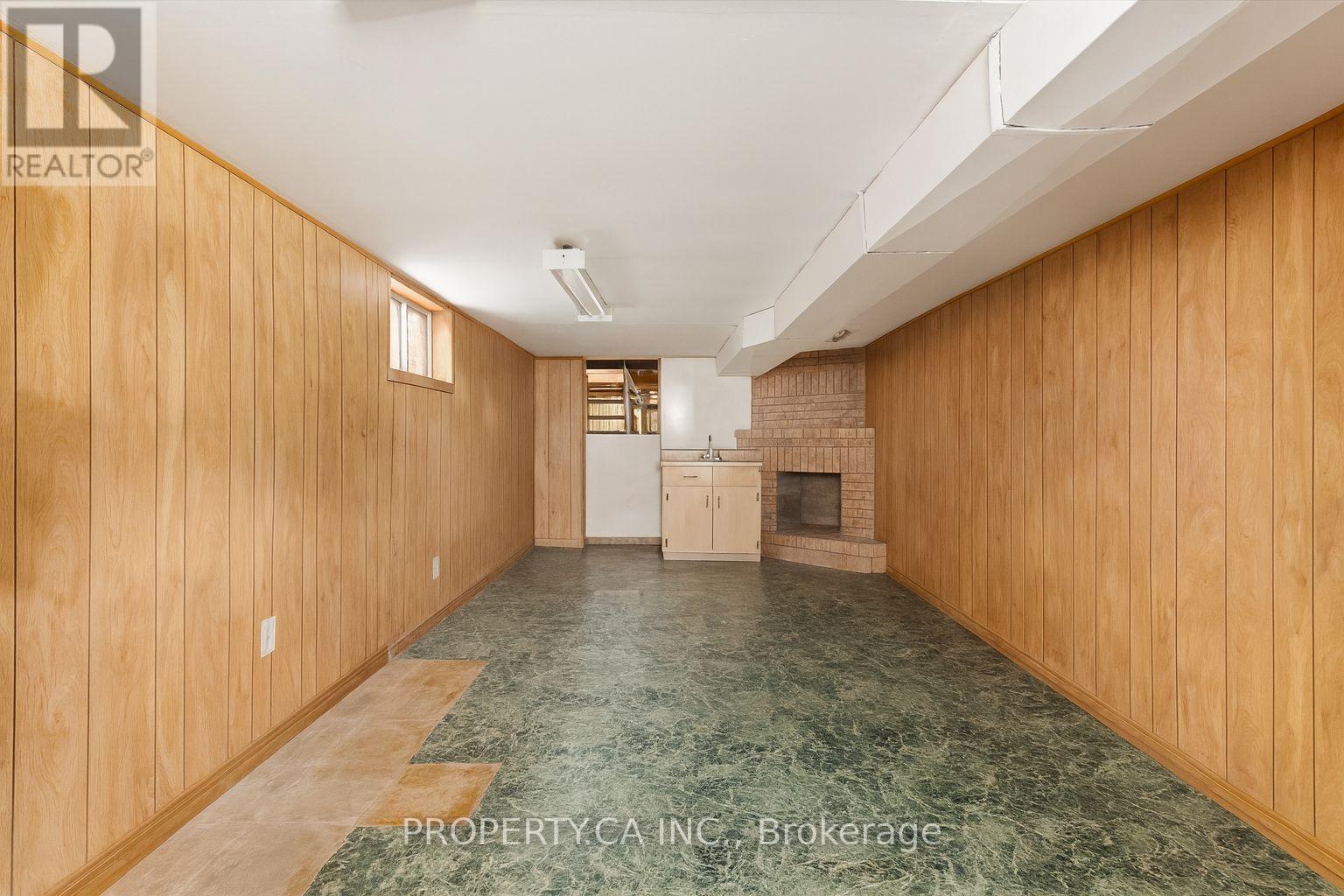 790 Manning Avenue, Toronto, Ontario  M6G 2W6 - Photo 32 - C12773032