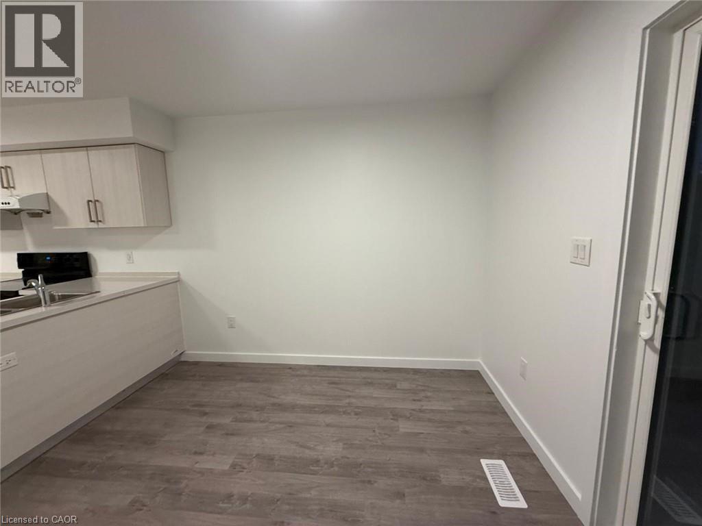 133 Highriver Trail Unit# Main, Welland, Ontario  L3C 0H6 - Photo 8 - 40803212