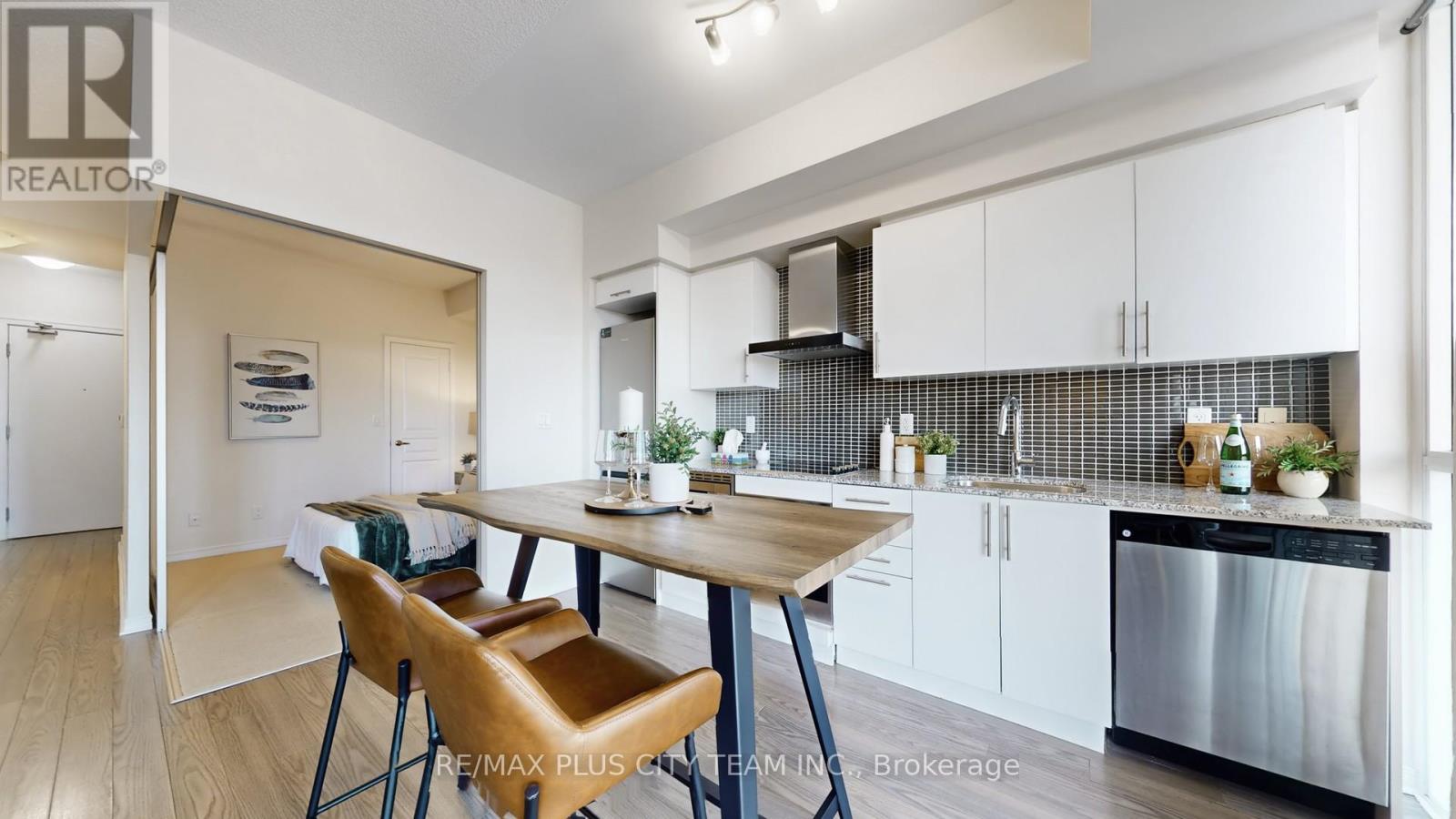 1212 - 352 Front Street W, Toronto, Ontario  M5V 0K3 - Photo 11 - C12773046