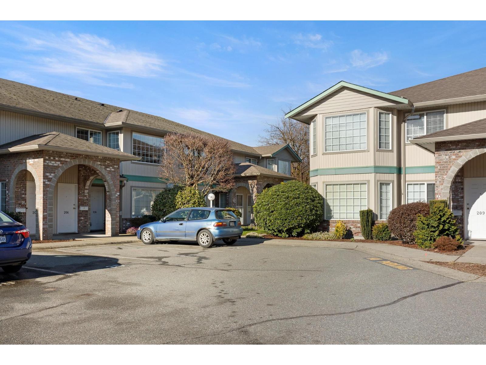 108 9855 Quarry Road, Chilliwack Proper East, Chilliwack, British Columbia  V2P 3M3 - Photo 2 - R3087830