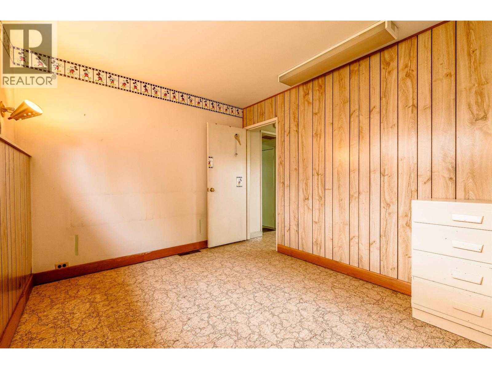 Listing Picture 25 of 33 : 4638 ROYAL OAK AVENUE, Burnaby / 本拿比 - 魯藝地產 Yvonne Lu Group - MLS Medallion Club Member