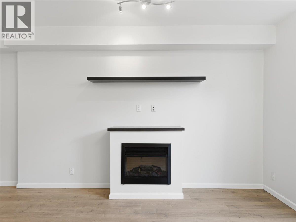 101 275 Ross Drive, New Westminster, British Columbia  V3L 0B6 - Photo 5 - R3087758