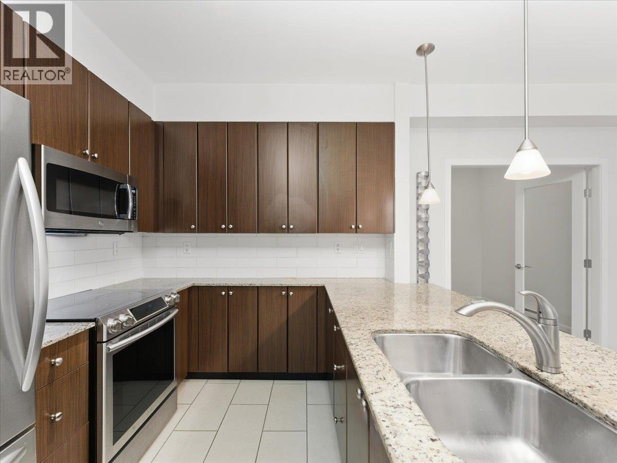 101 275 Ross Drive, New Westminster, British Columbia  V3L 0B6 - Photo 9 - R3087758