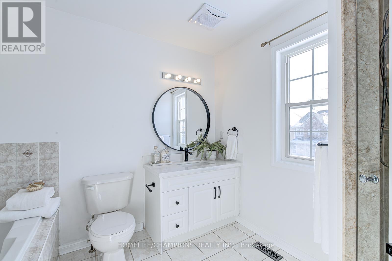 24 Juneau Crescent, Whitby, Ontario  L1R 3A3 - Photo 19 - E12773020