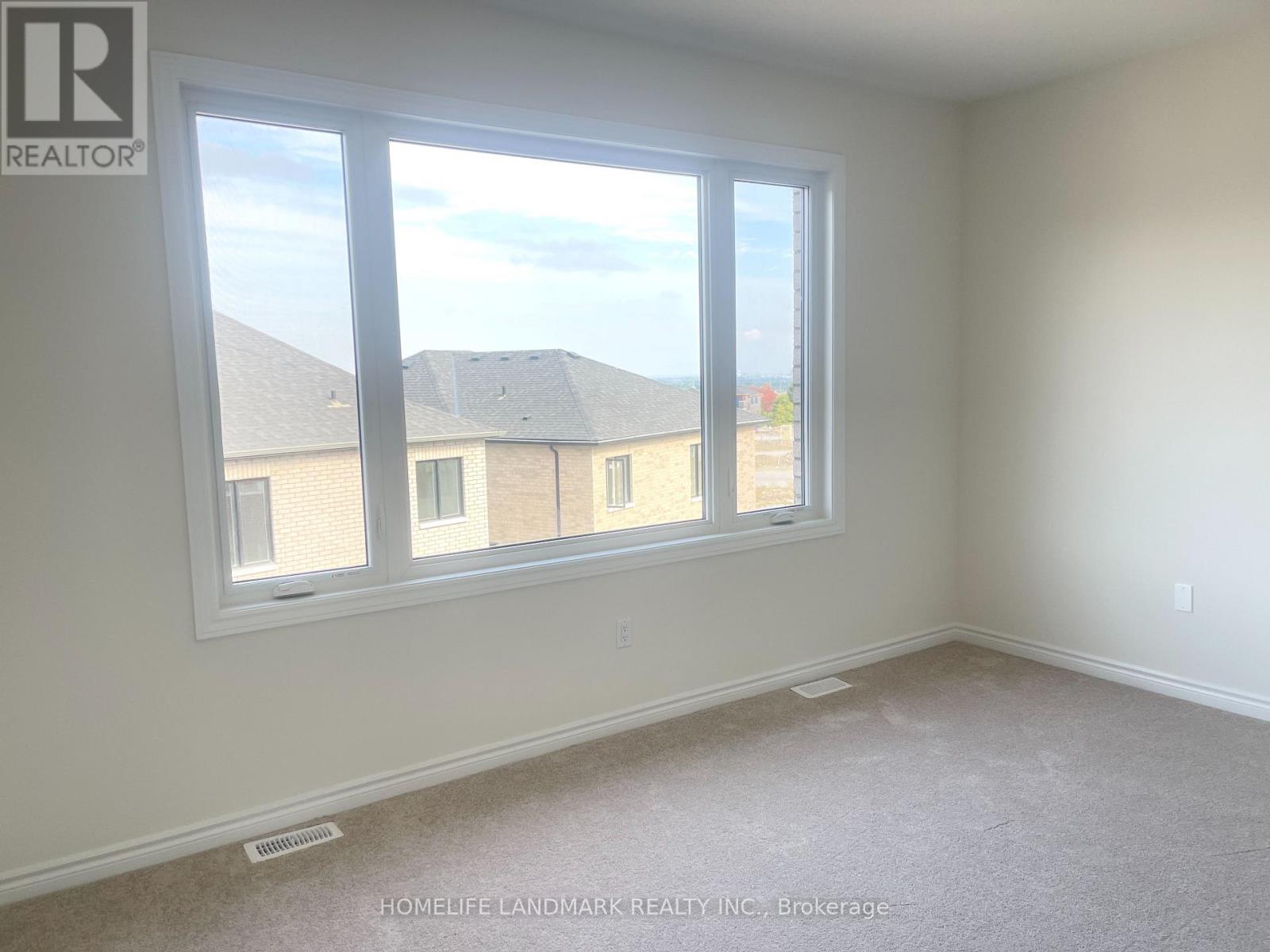 1017 Pisces Trail, Pickering, Ontario  L1X 0P7 - Photo 5 - E12773040