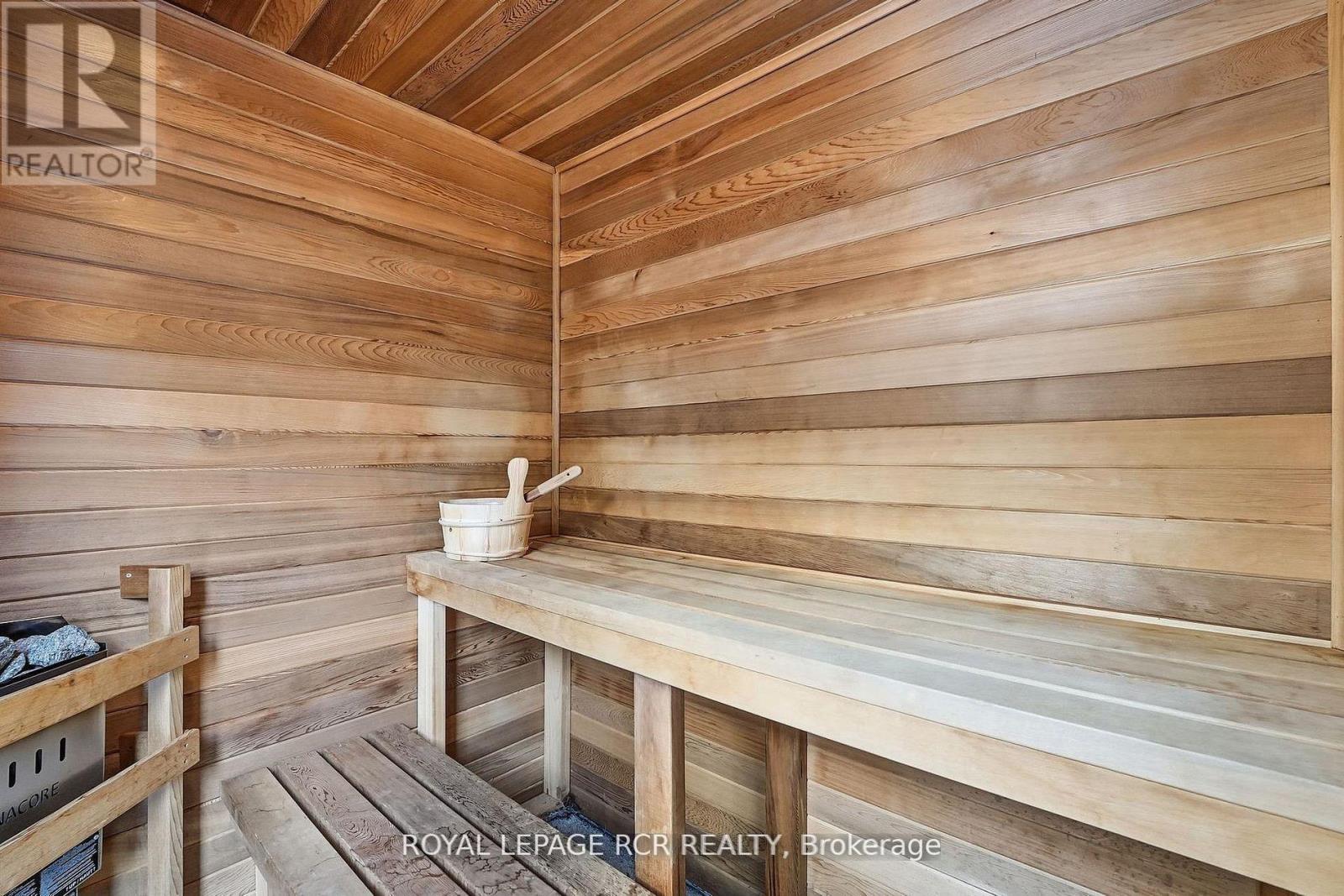 257 Rhodes Avenue, Toronto, Ontario  M4L 3A2 - Photo 29 - E12773158