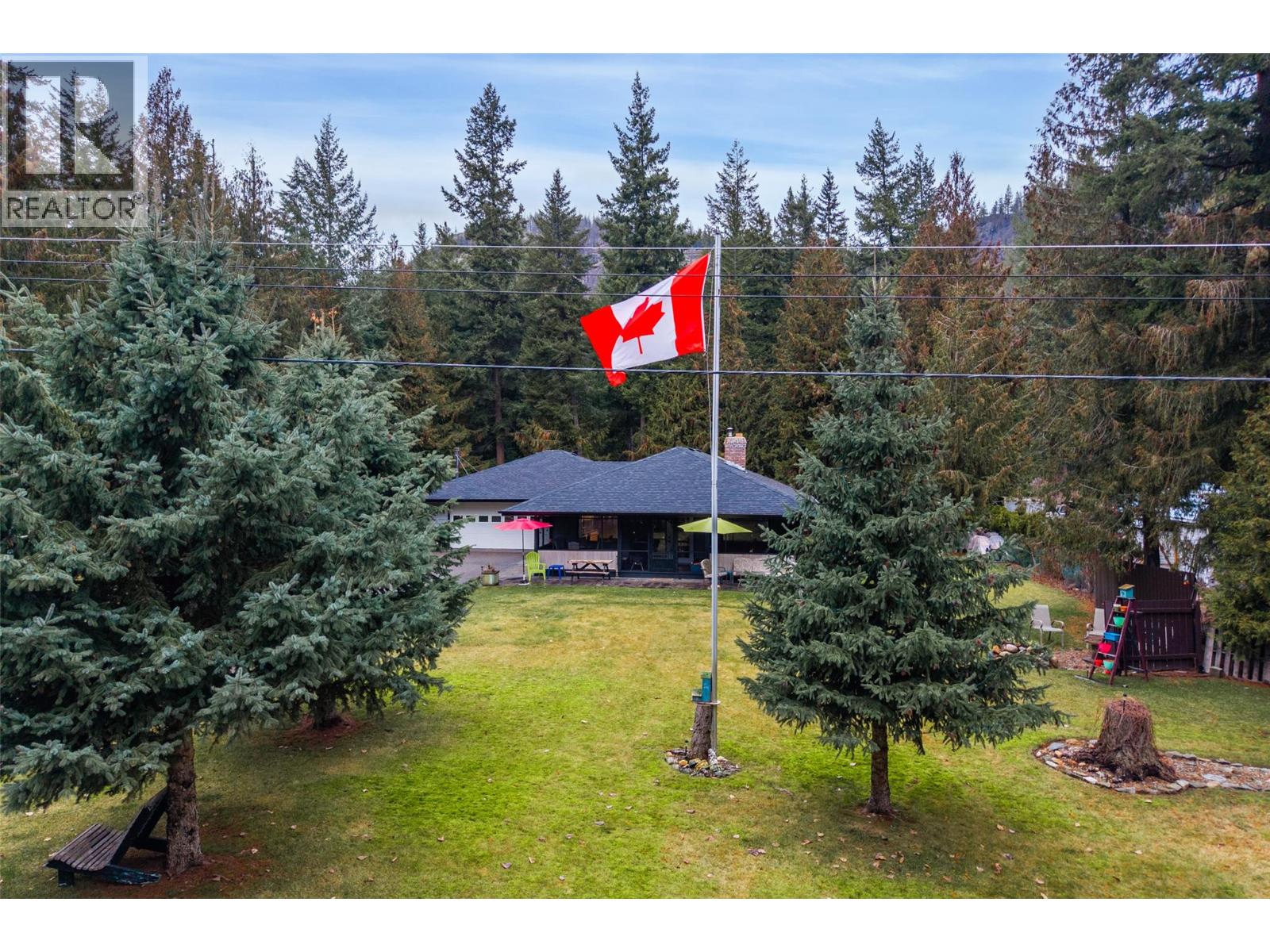 4061 Santa Road, Scotch Creek, British Columbia  V0E 1M5 - Photo 19 - 10375060