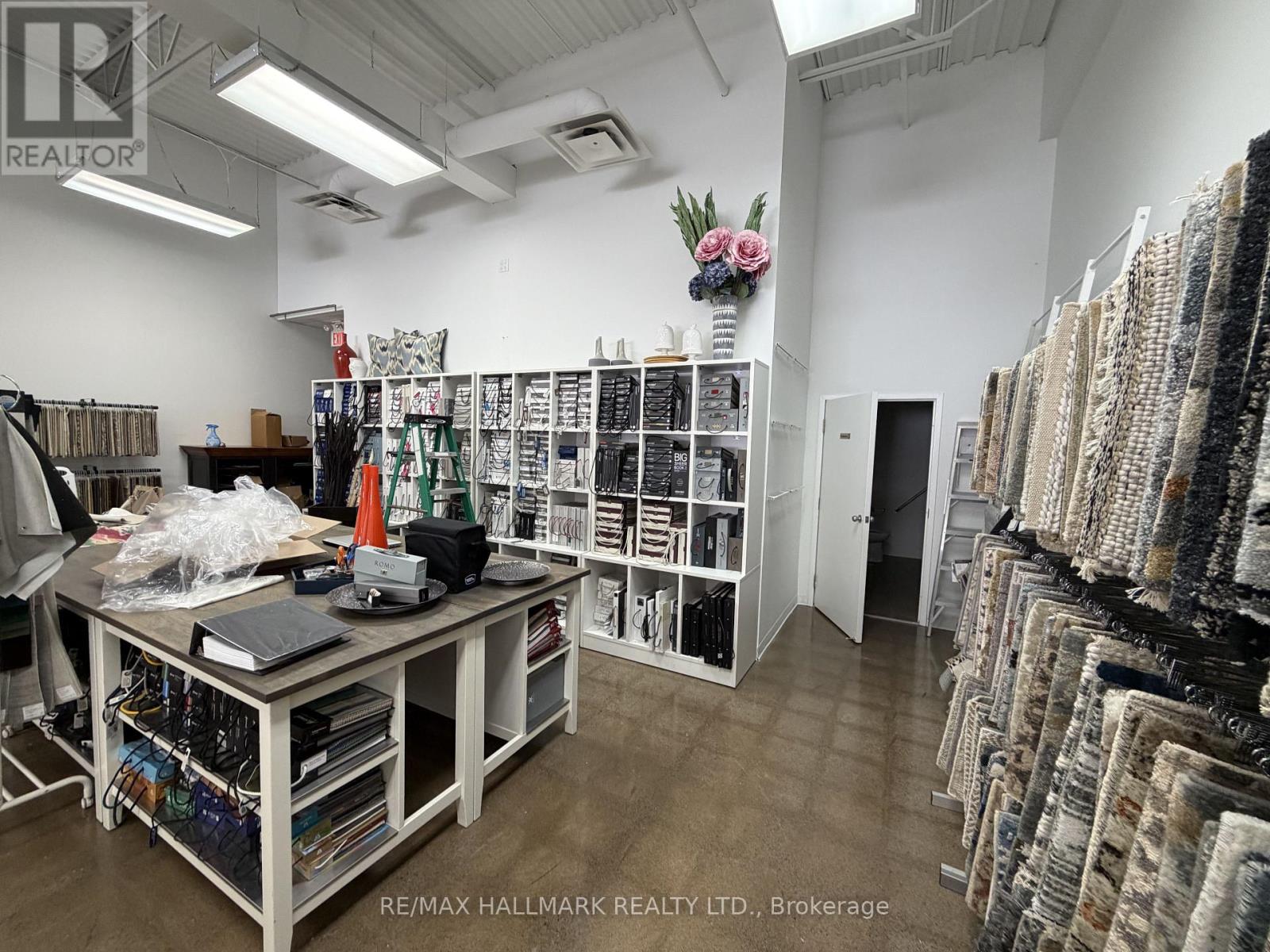 8 - 2 Allaura Boulevard E, Aurora, Ontario  L4G 3S5 - Photo 8 - N12773058