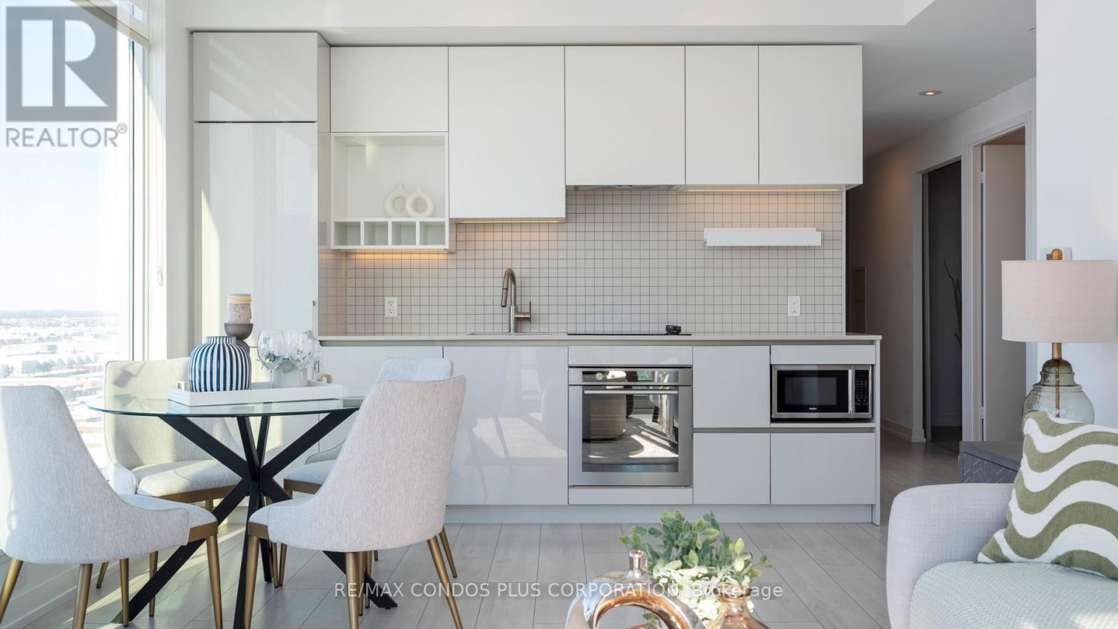 1909 - 5 Buttermill Avenue, Vaughan, Ontario  L4K 0J5 - Photo 11 - N12773066